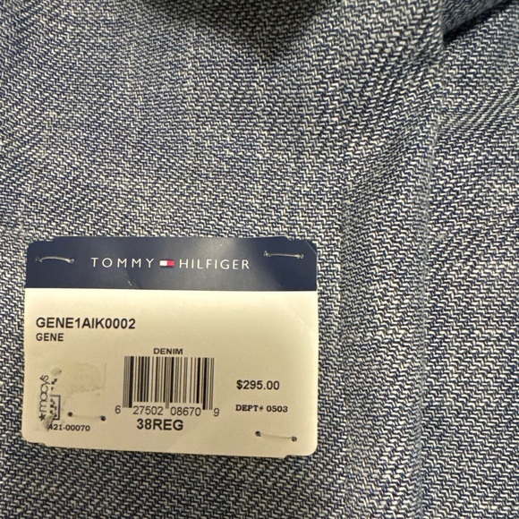 Tommy Hilfiger Gray Sport Coat with Notch Lapel - Picture 9 of 10